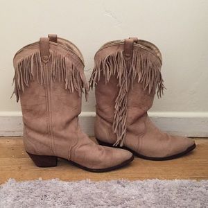 Fringe cowboy boots